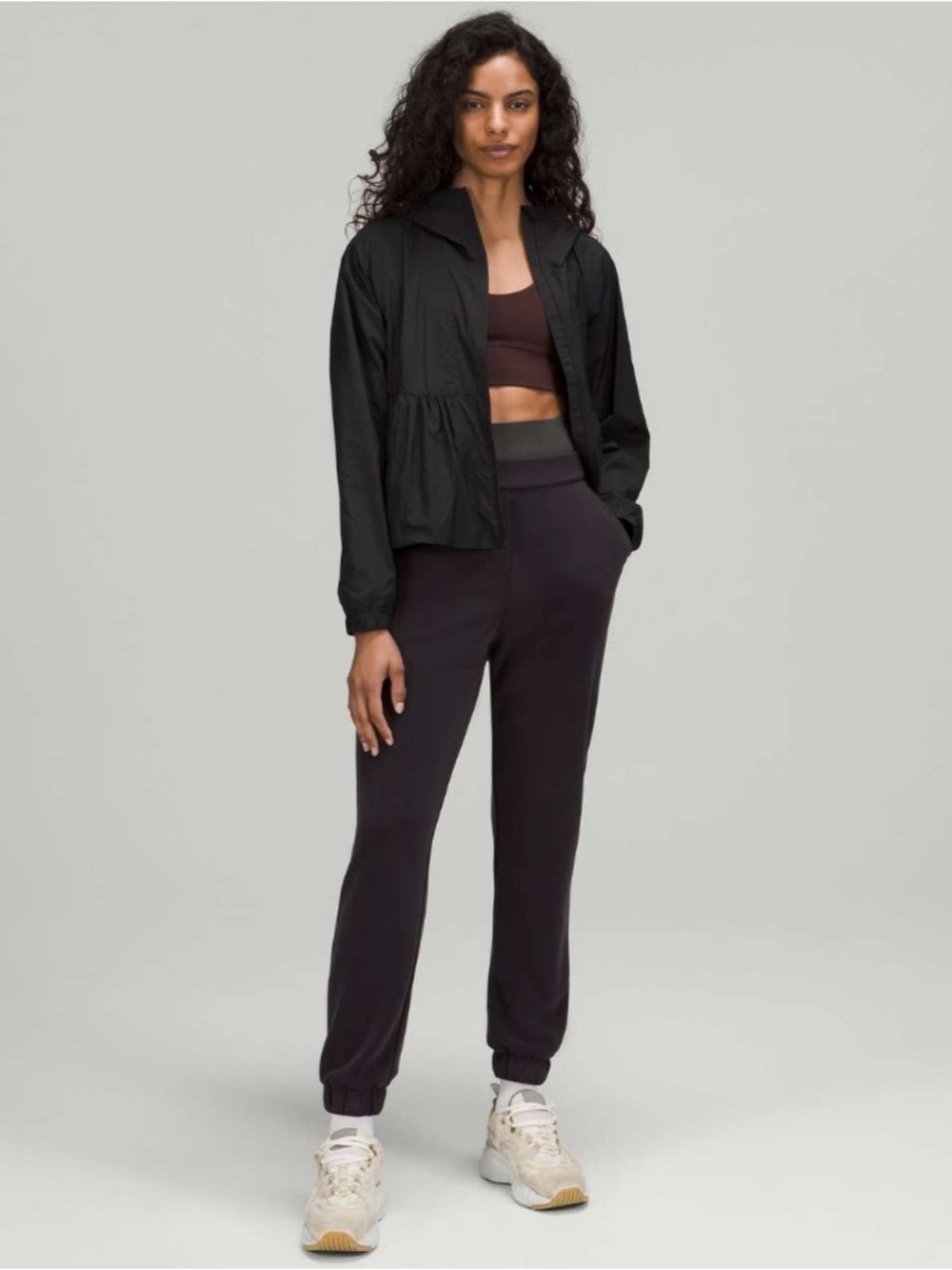 Lululemon Women’s Relaxed-Fit Gathered Cropped Jacket Black Windbreaker